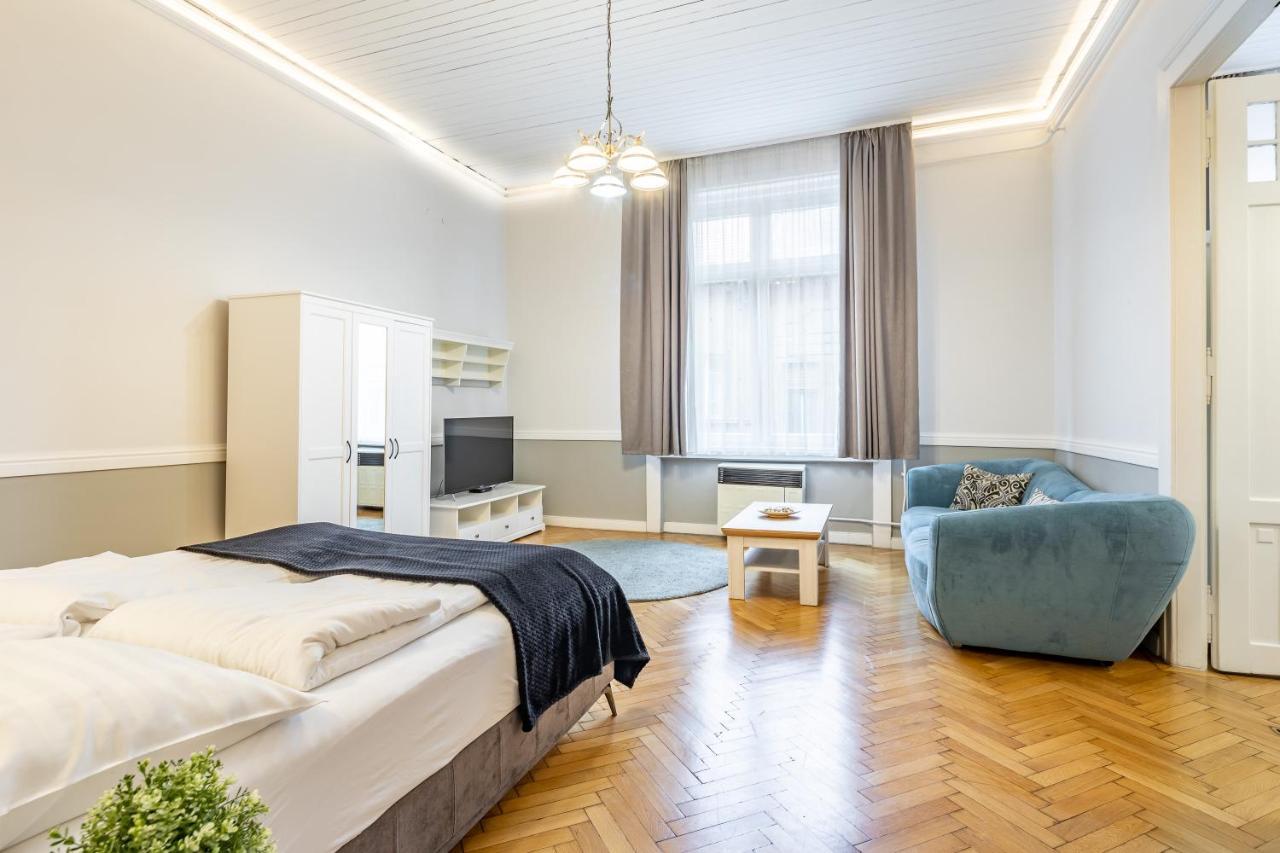 Luxurious Apartments At City Center Budapest Exterior foto