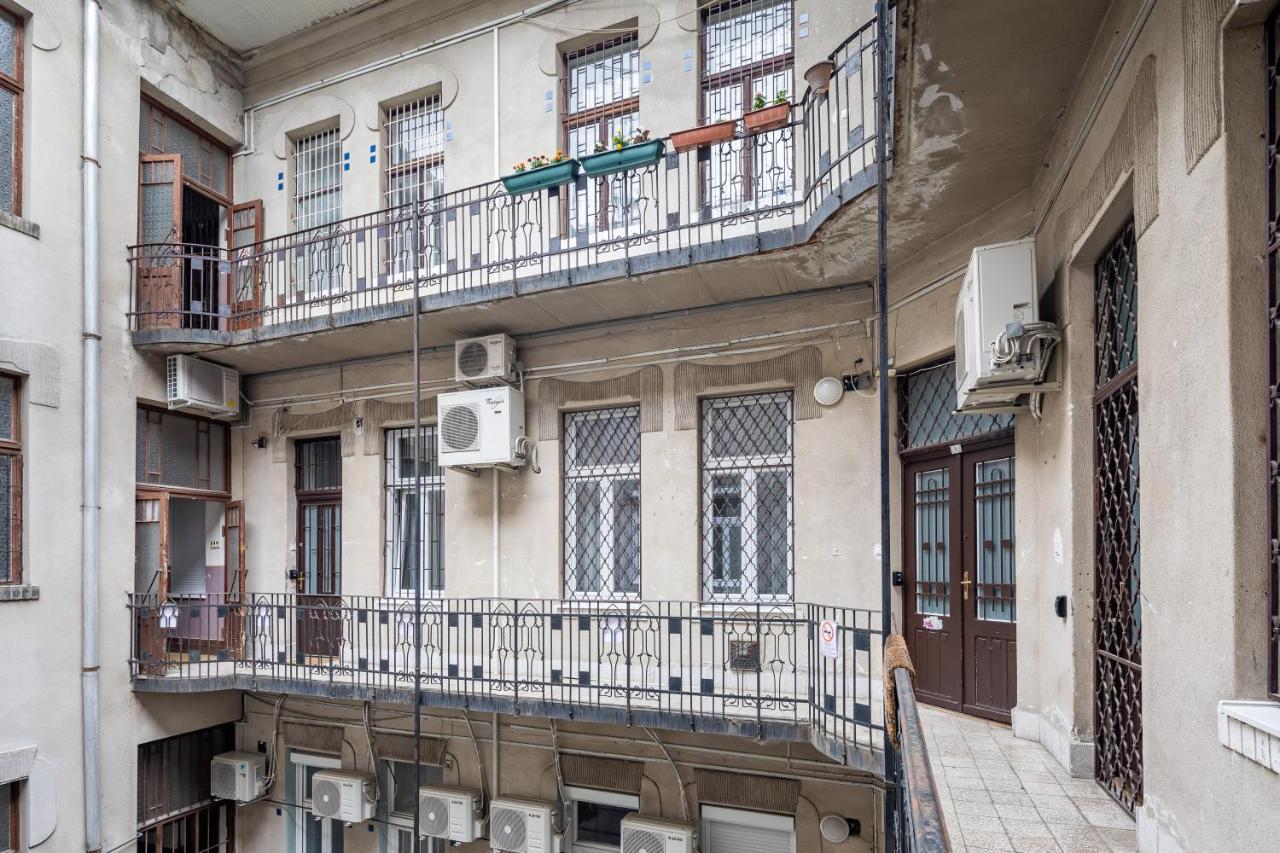 Luxurious Apartments At City Center Budapest Exterior foto